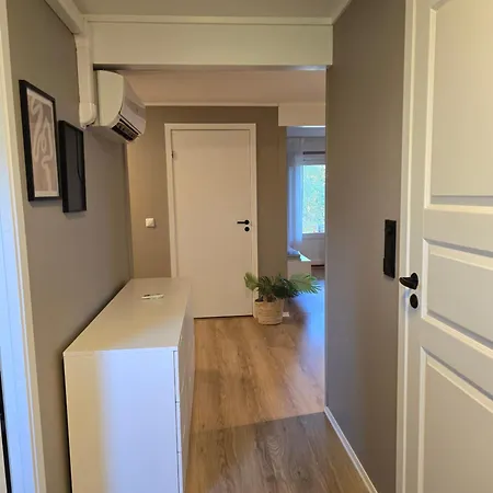 Aurora Escape Arctic For 9